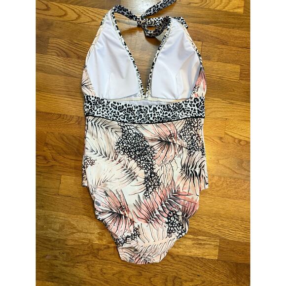 Venus Women’s 12 Pink Black Tropical Cheetah Print Halter One Piece Swimsuit - Picture 4 of 7